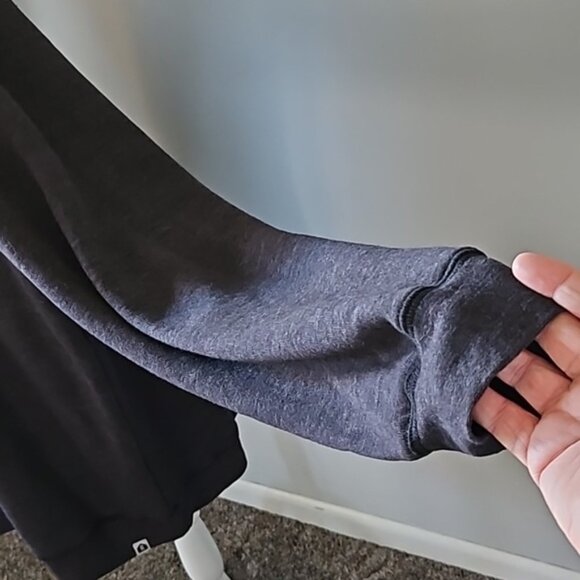 Blue 84 Charcoal Gray Long Sleeve Sweatshirt Tunic with KC Heart Graphic - Picture 8 of 16